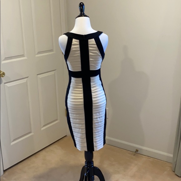 Cache Ruched dress - Picture 3 of 3